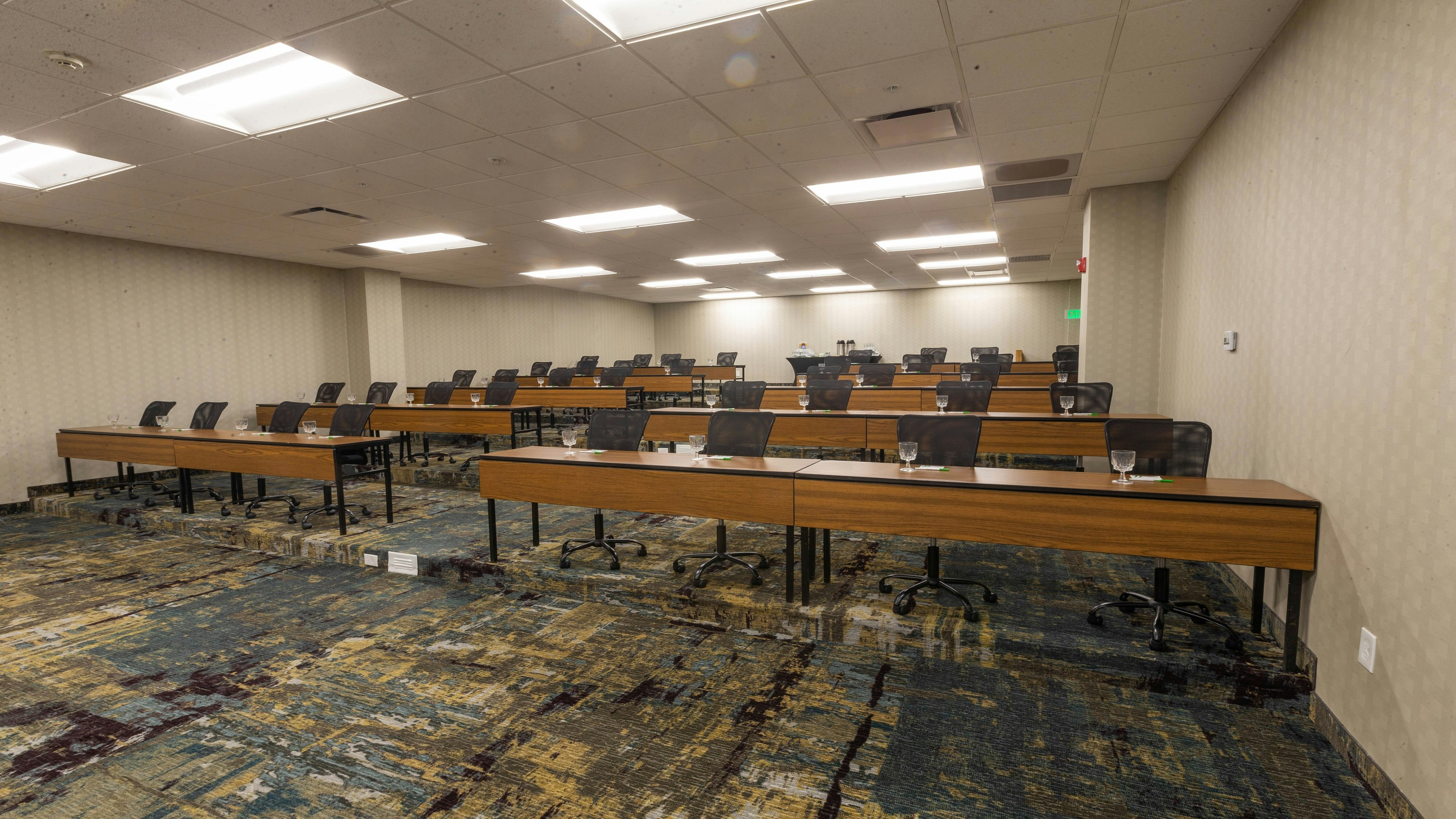 Holiday Inn Cleveland-S Independence 48/58