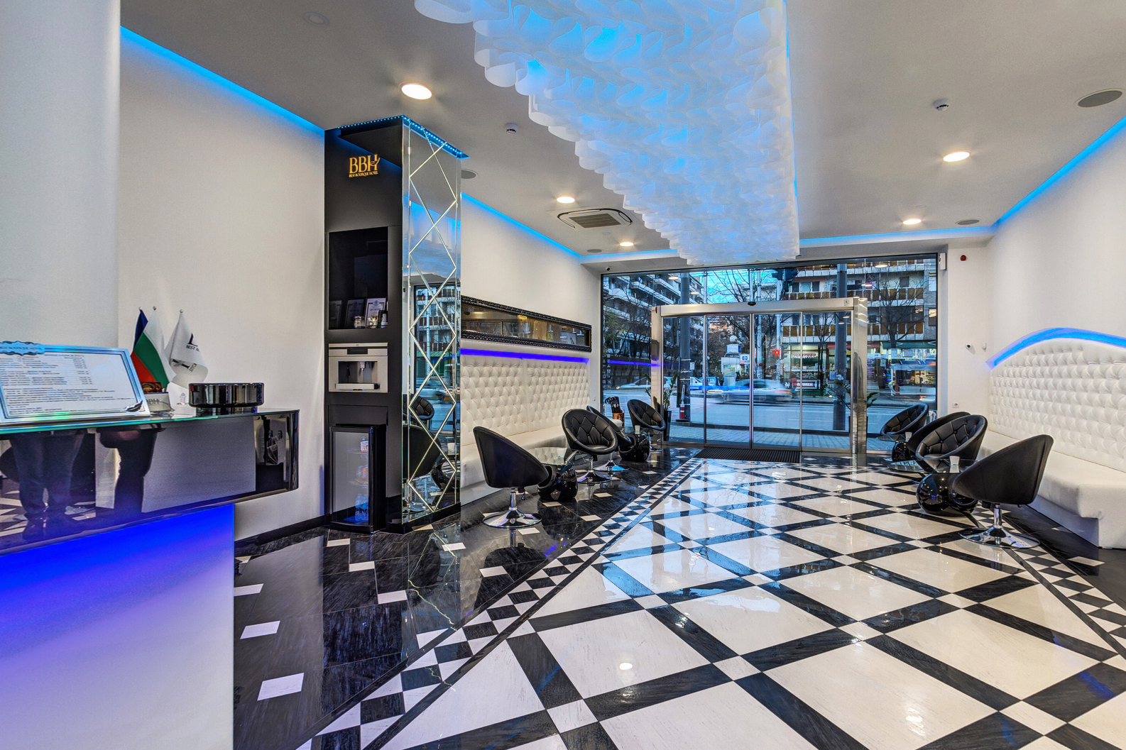 Best Boutique Hotel 24/50