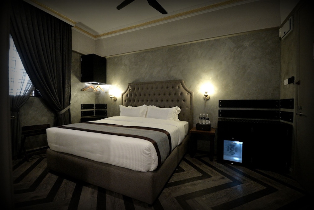 1969 Business Suites @ Ipoh Garden 10/50