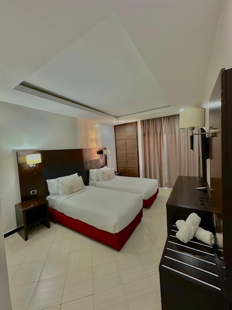 Hotel Oscar 27/46