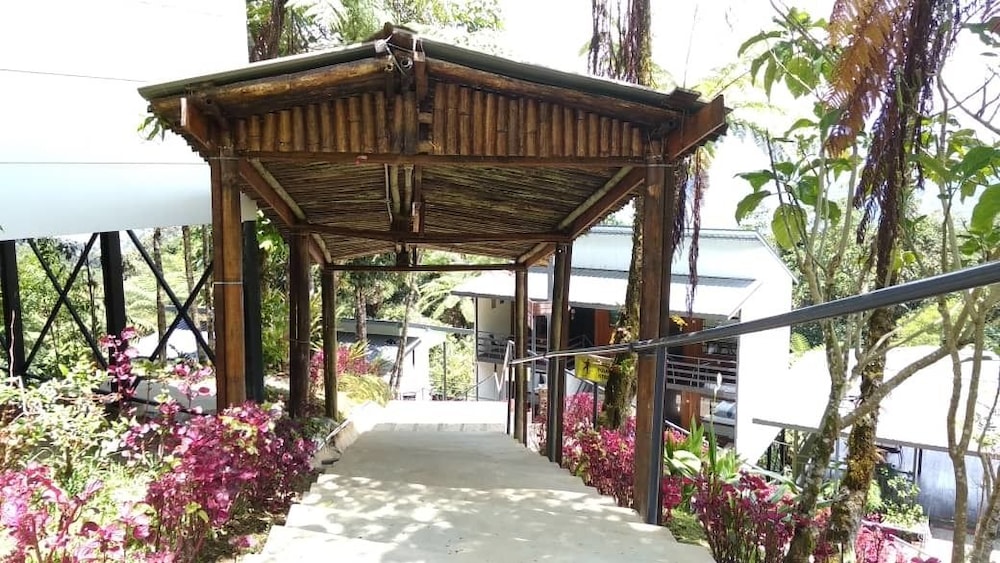 Ayana Holiday Resort 7/68