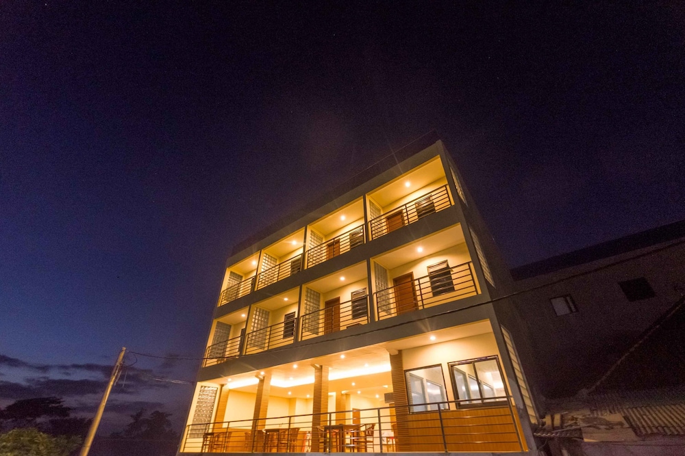 Caroline Guest House 1/50