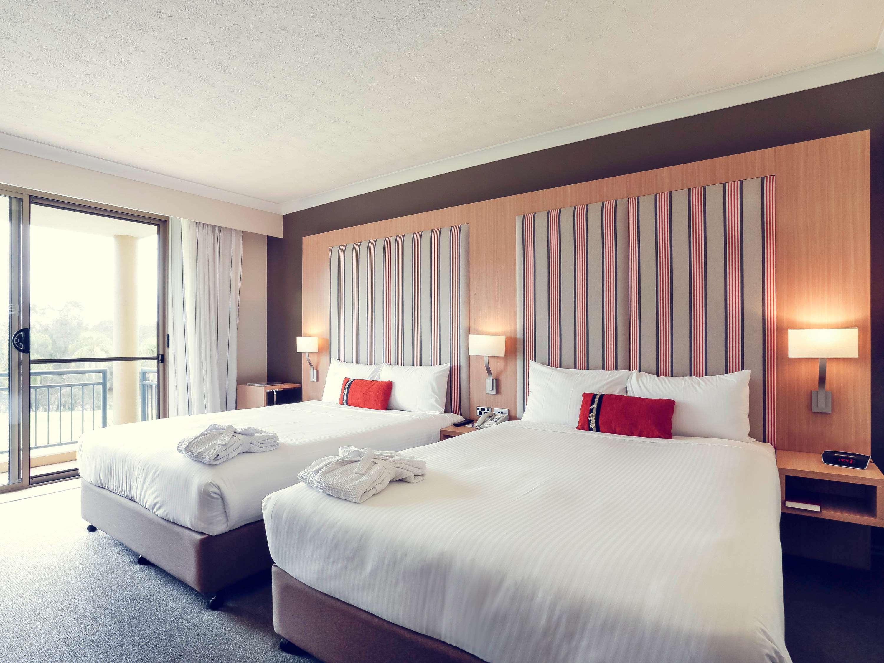 Resort, Twin Beds, Golf Course View