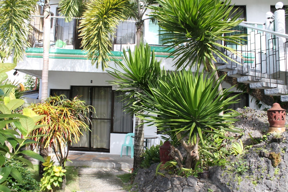 Turtle Inn Resort 42/47