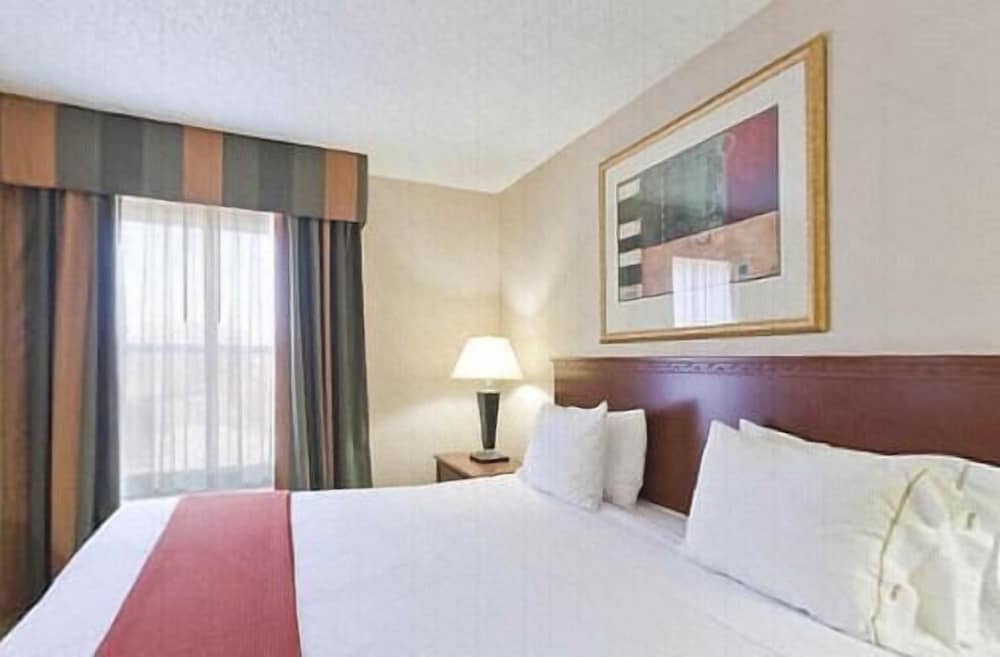 Days Inn by Wyndham Dodge City 22/56