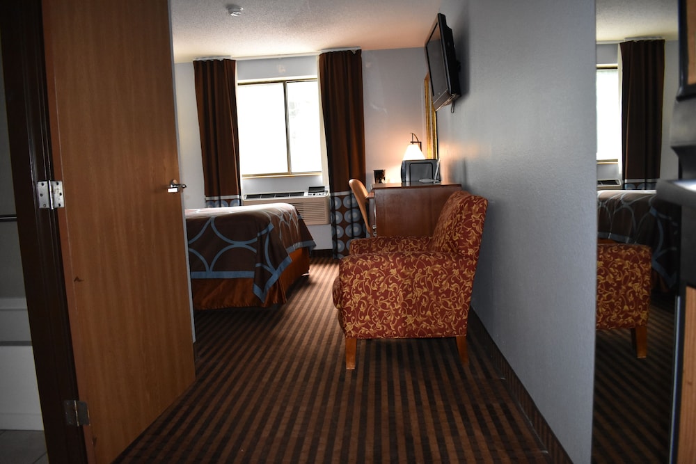 La Vale Inn Cumberland Area 16/19