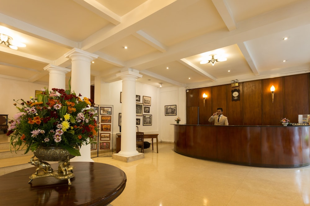 Suisse Hotel Kandy 8/50