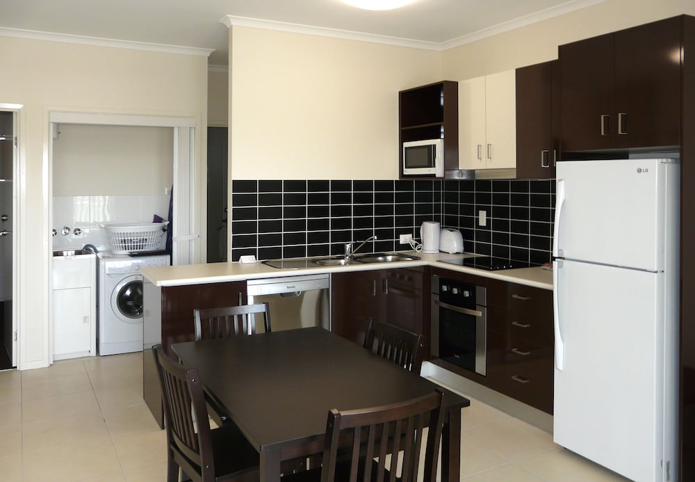 Direct Hotels Monterey Moranbah 19/28