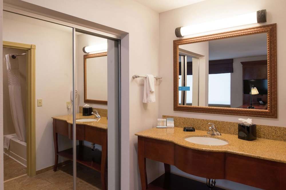Hampton Inn & Suites Rifle 25/49