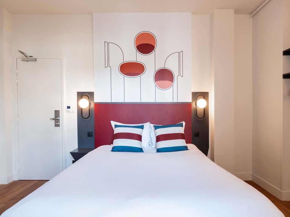 STANDARD, DOUBLE BED