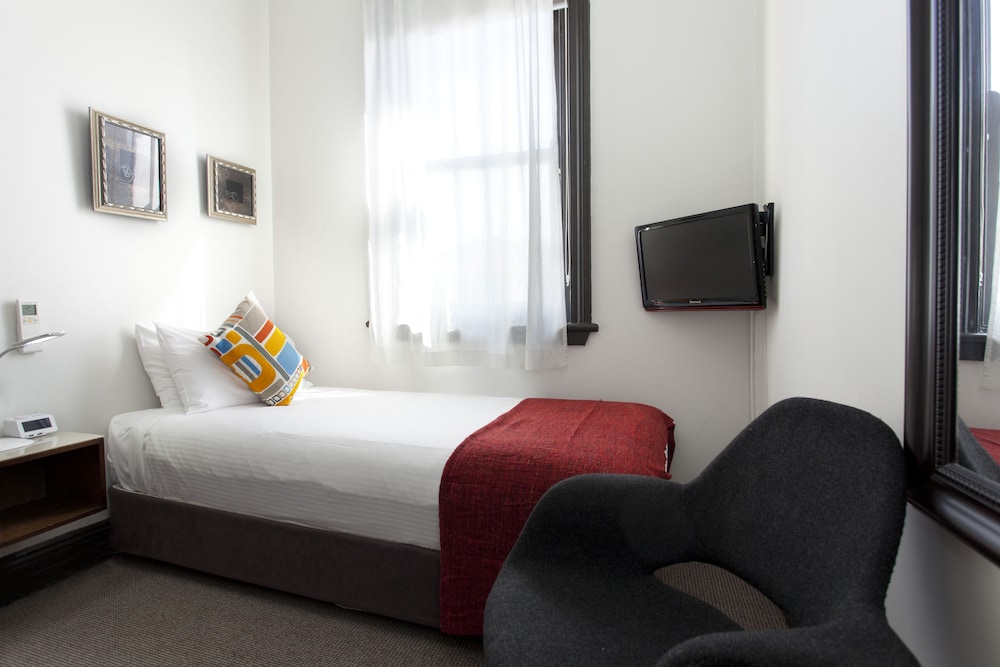CREMORNE POINT MANOR 25/73