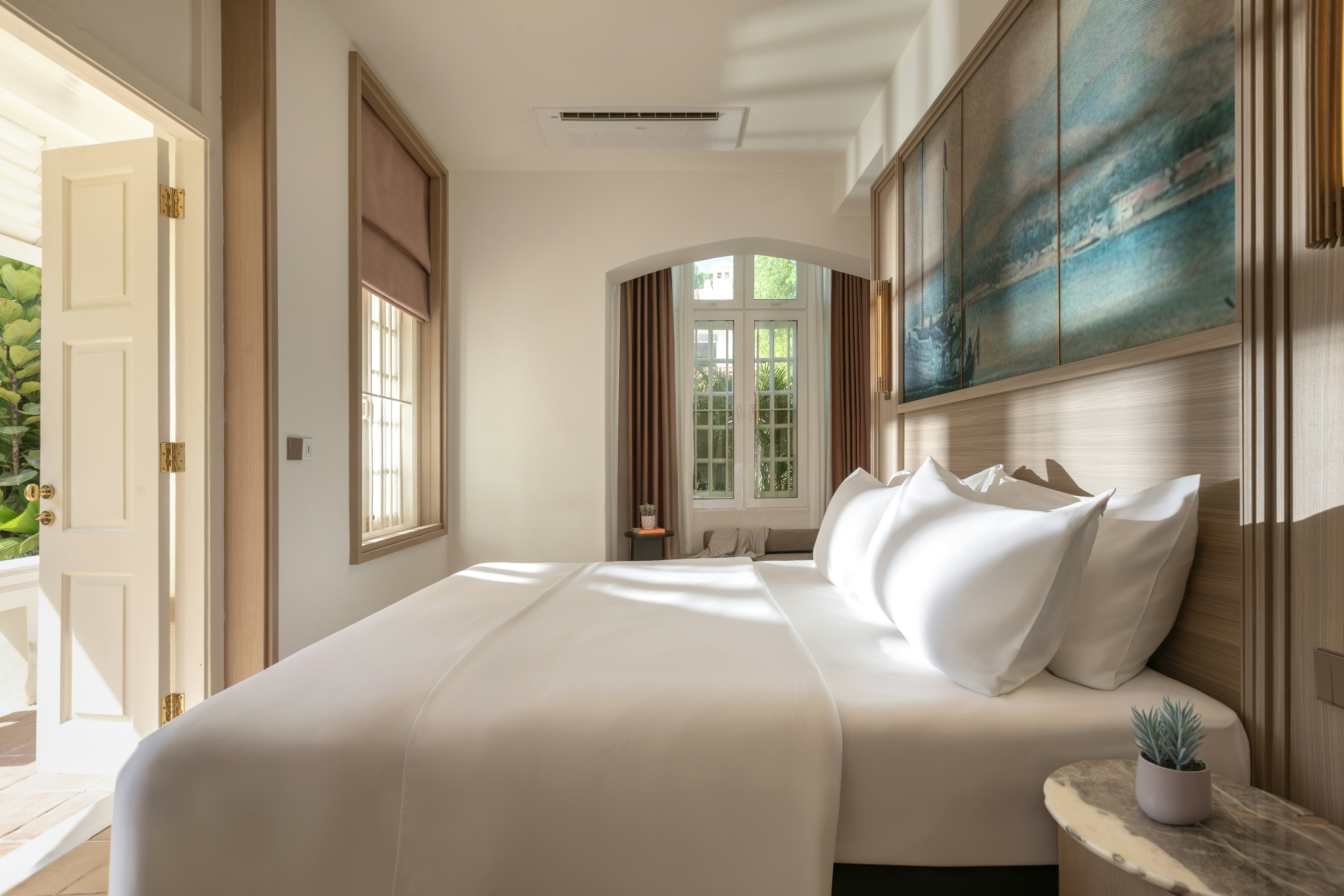 1926 Heritage Hotel by The Unlimited Collection 33/61