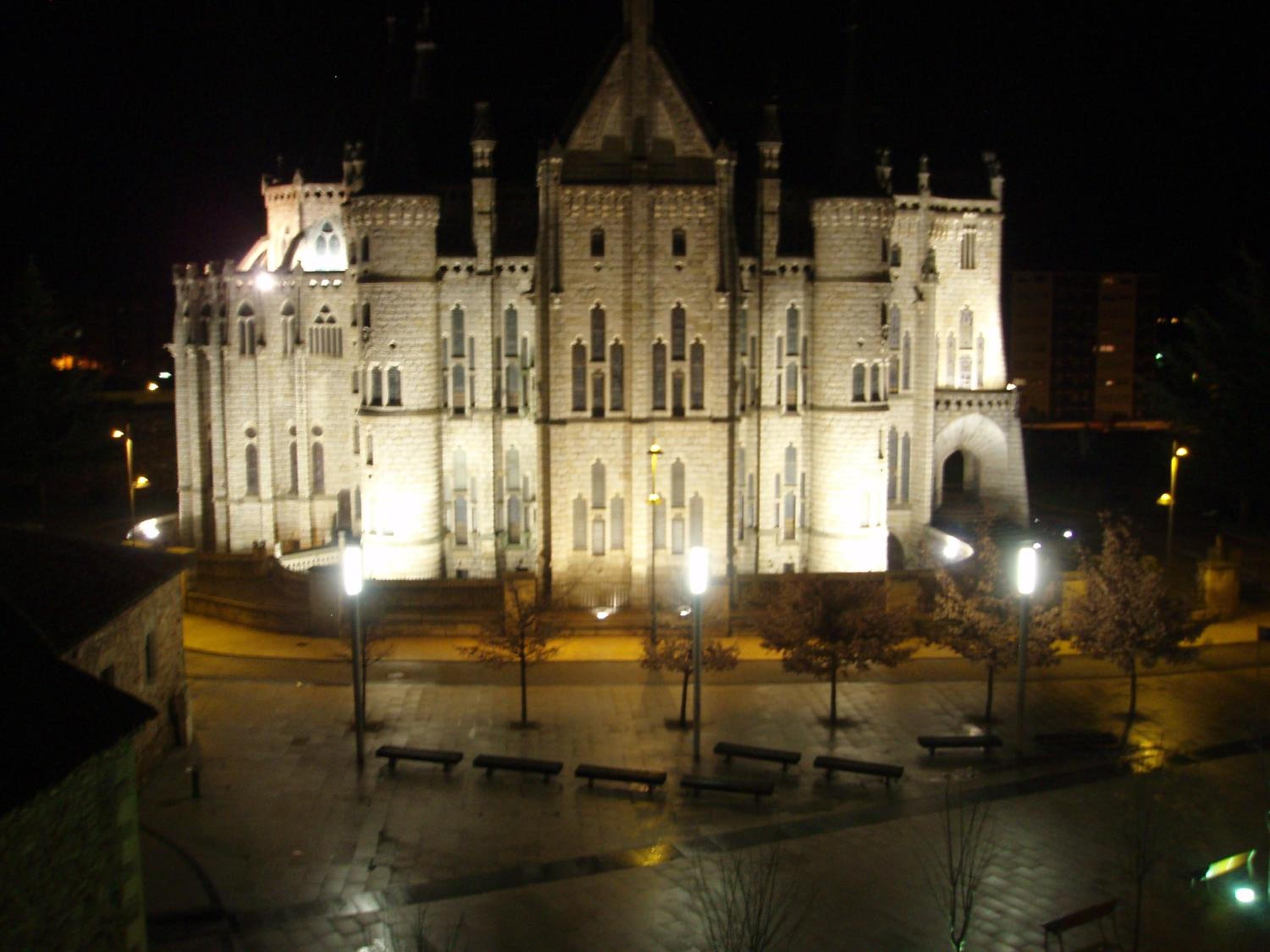Hotel Gaudi Astorga 3/48