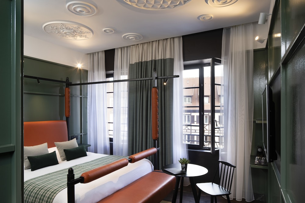 Hotel Le Colombier 36/80