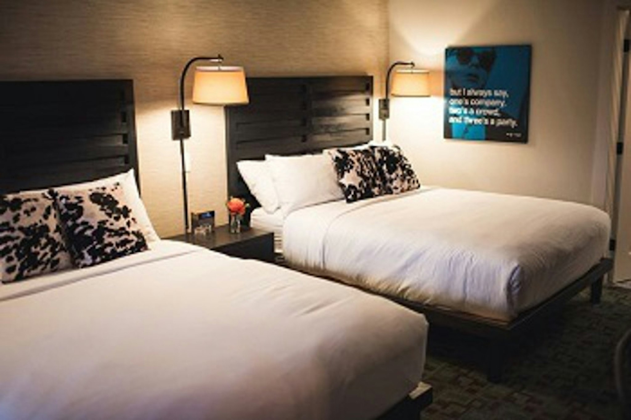 Hi-Ho: A Hi-Tech Hotel 4/44