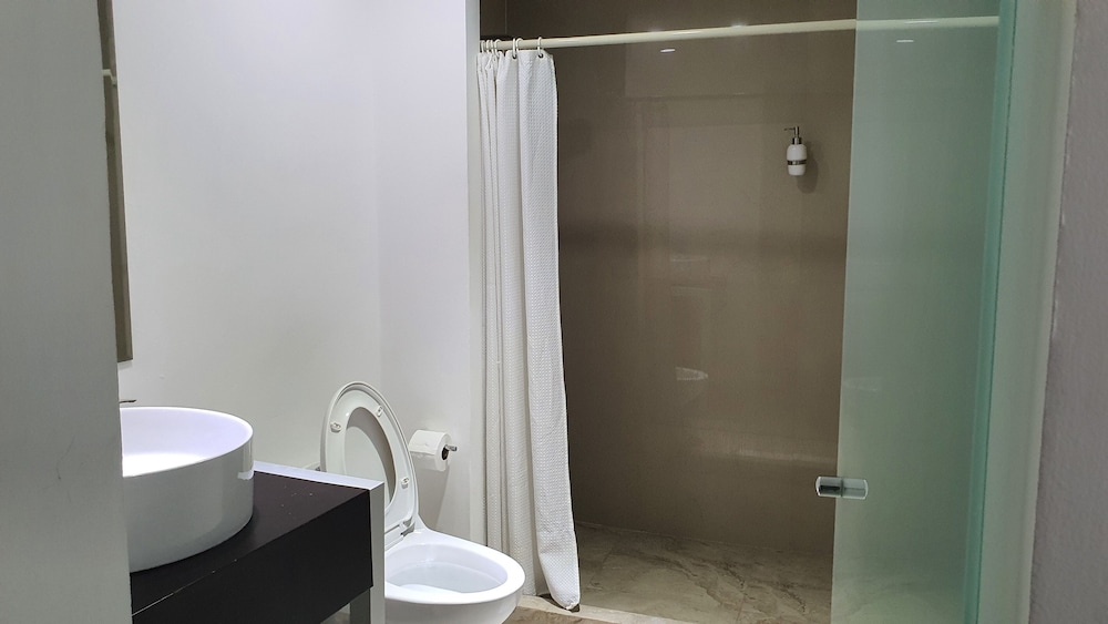 Nirvana Hostel Cancun Hotel Zone 49/51