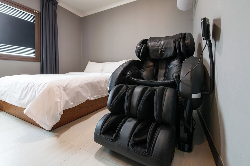 Gung Tourist Hotel 38/52