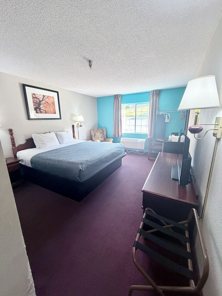 Scenic Hills Inn 25/55