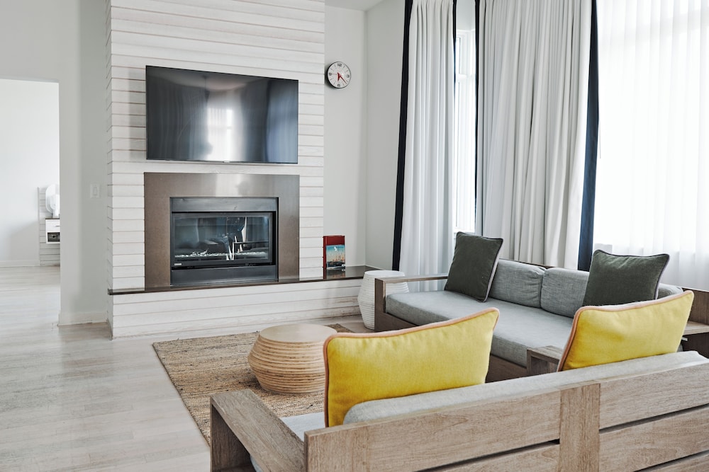 Bungalow Hotel 51/71