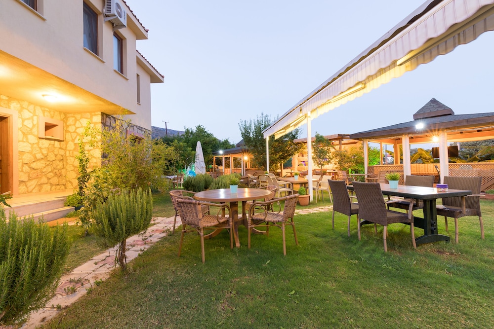 Palamutbuku Deniz Apart Otel 17/21