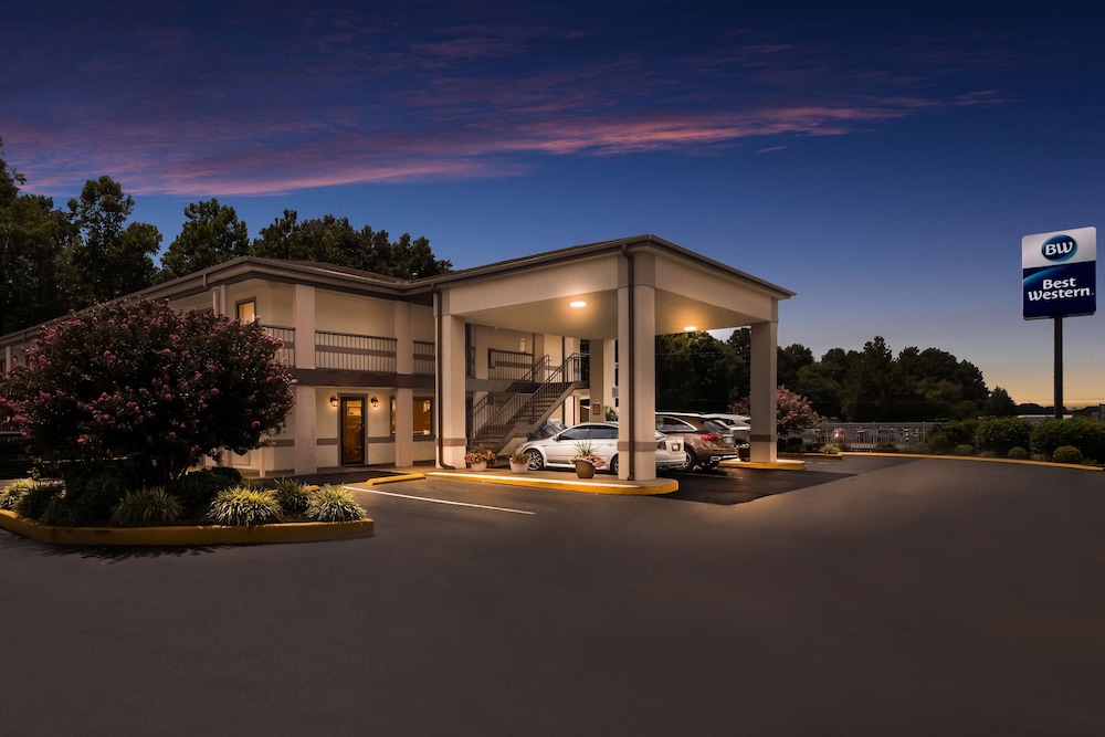 Best Western Mckenzie 4/34