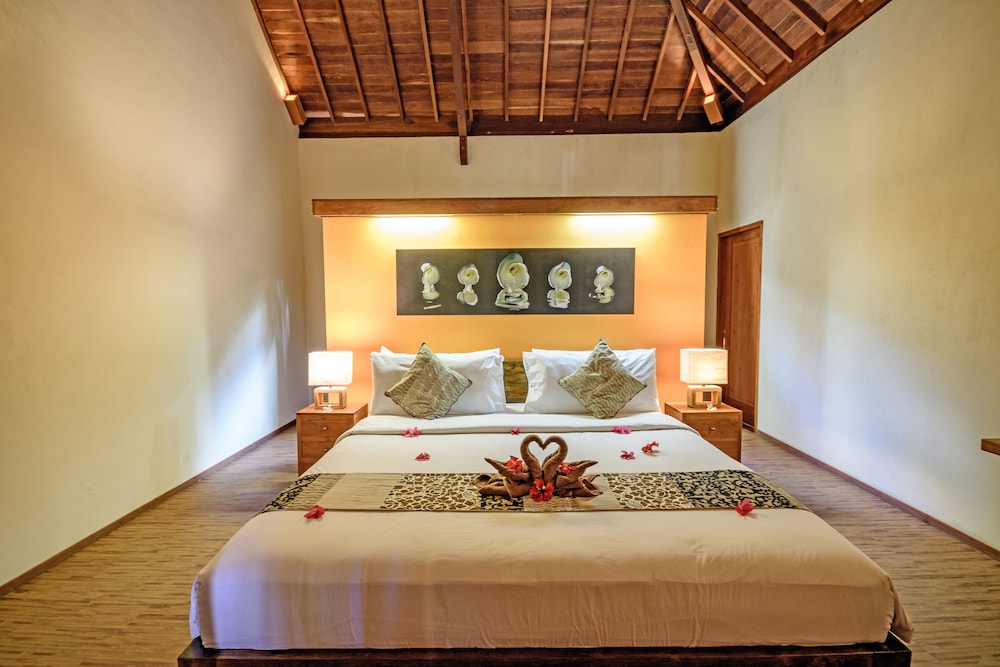 Kelapa Luxury Villas 37/80