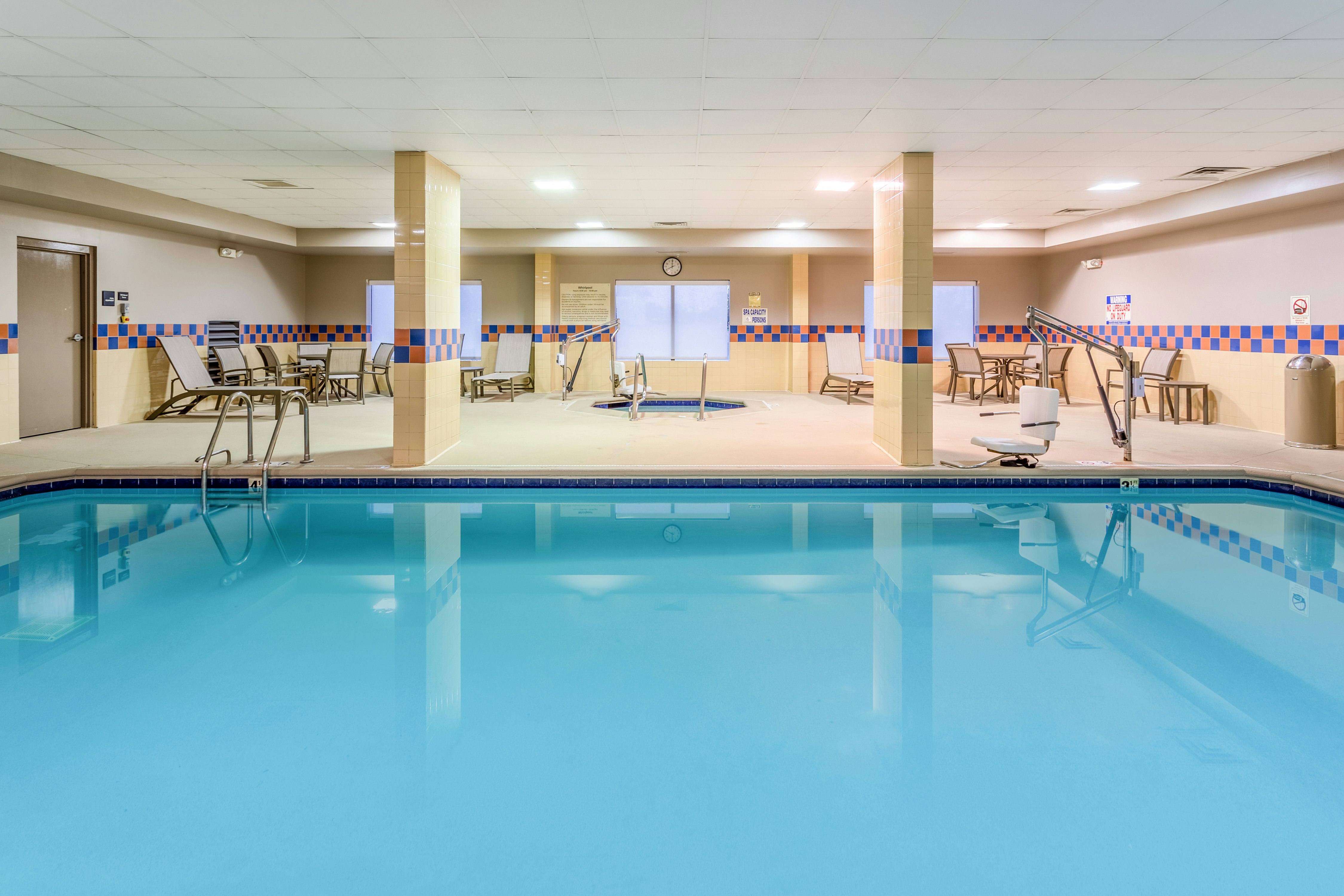 Hampton Inn & Suites Chicago-Libertyville 3/13