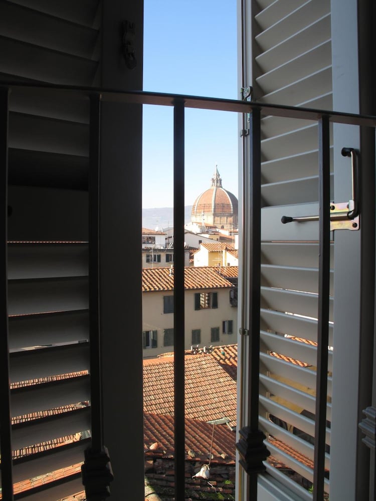 Hotel Patria Pistoia 49/50