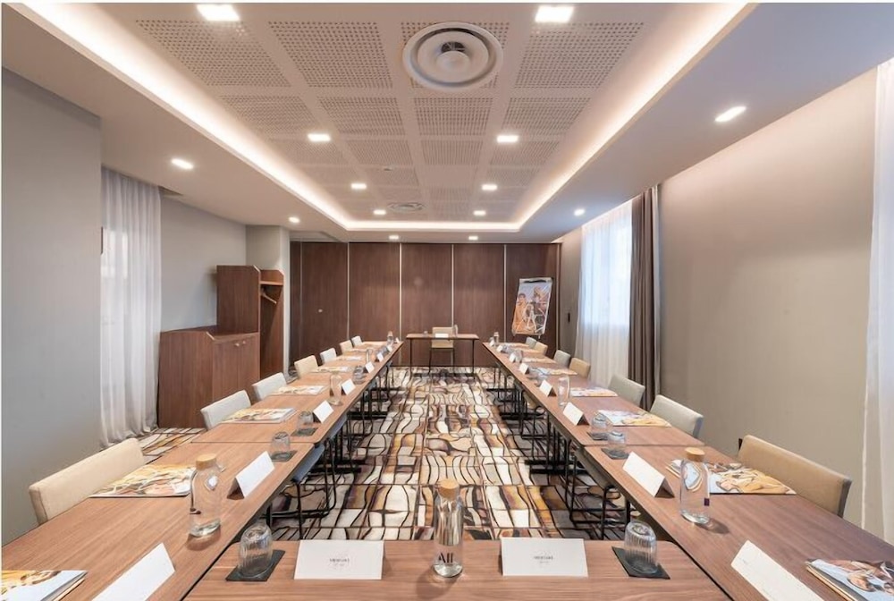 Mercure Acheres St Germain en Laye 40/50