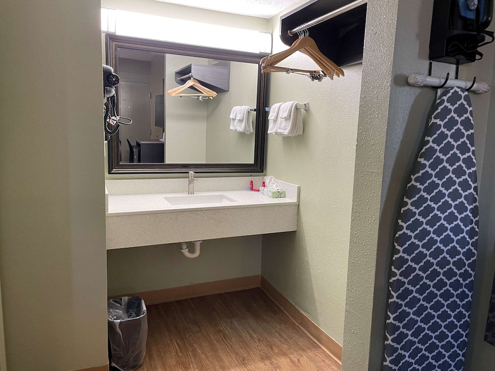 SureStay Hotel By Best Western Columbus Downtown 15/34