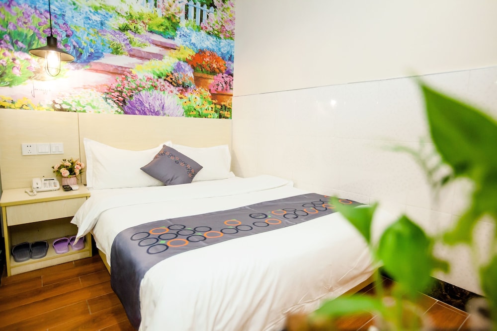 Yimi Apartment Pazhou Exhibition Branch 10/17