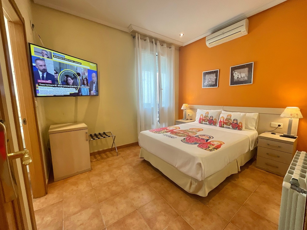 Hostal Luz 26/72