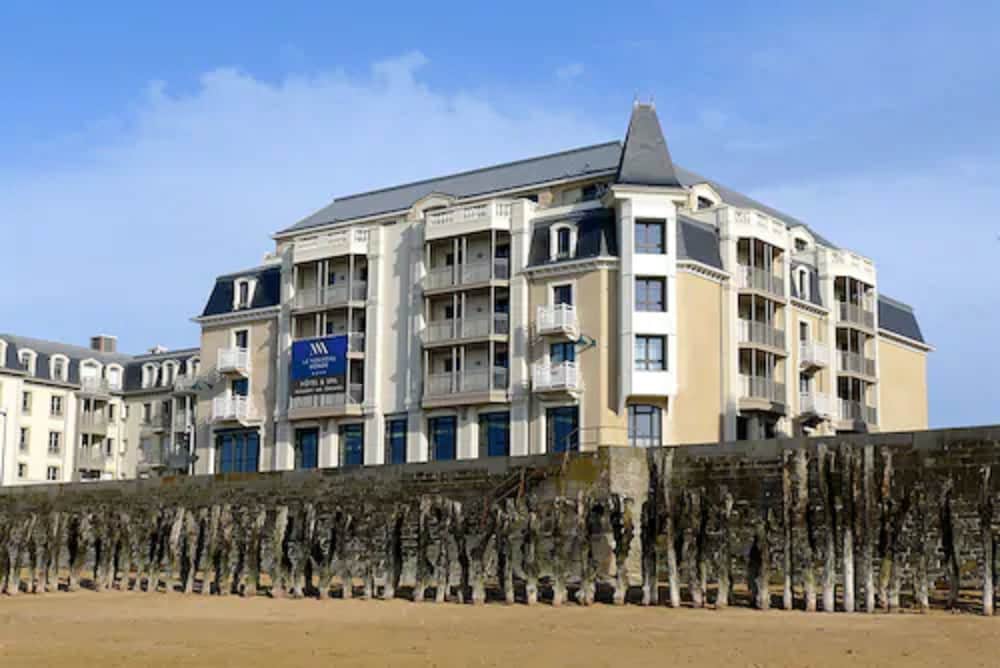 Hotel Le Nouveau Monde in ST MALO