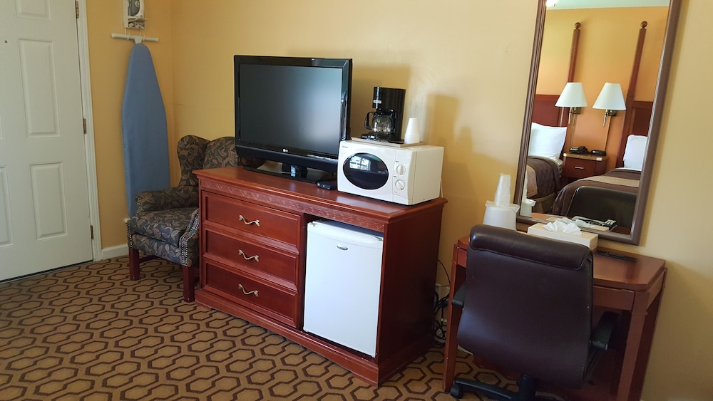 Alpine Inn and Spa 25/33