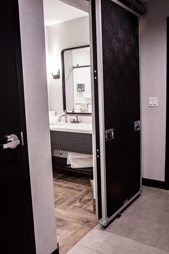 Hotel Rock Lititz 26/62