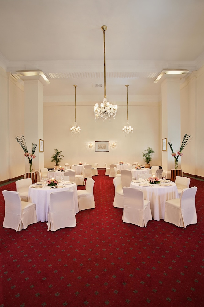 Maidens Hotel 18/39