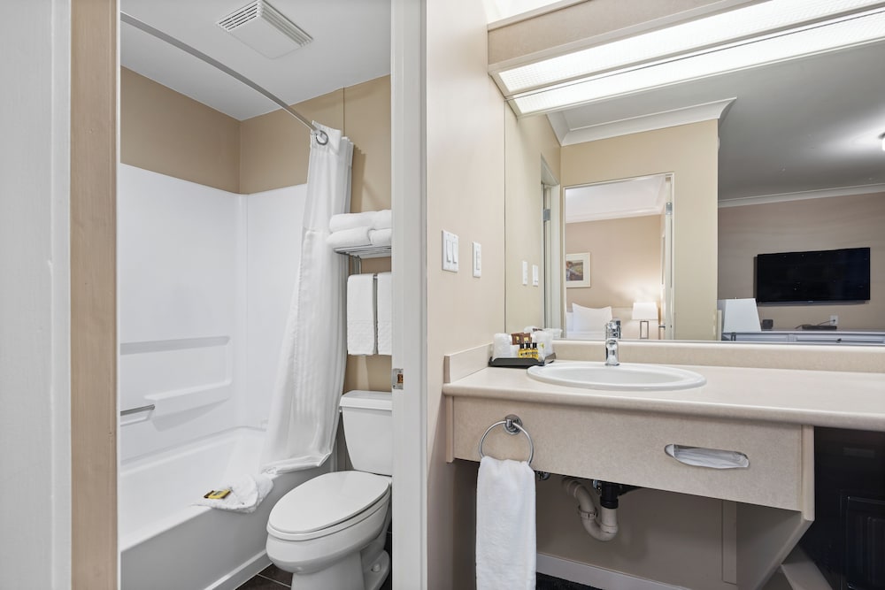 Glenwood Inn & Suites 47/50