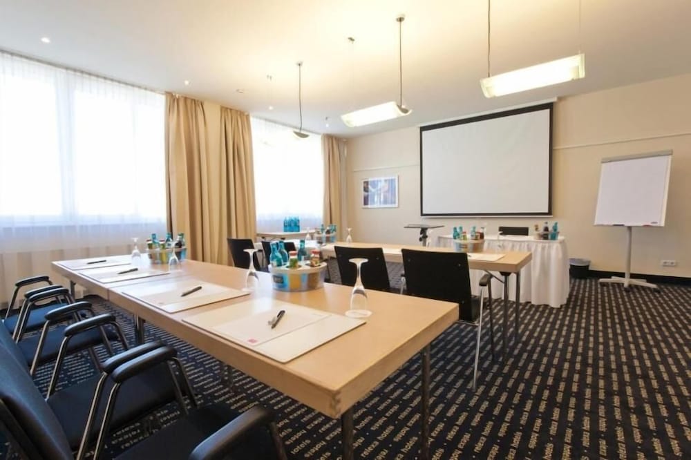 Relexa Hotel Frankfurt 48/51