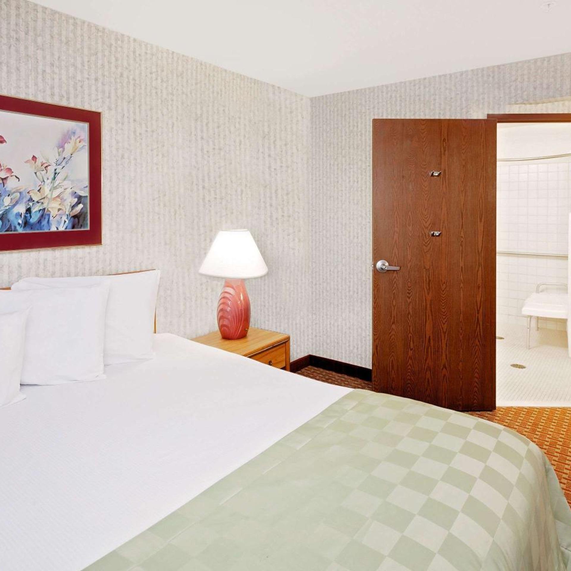 Baymont by Wyndham St. Joseph/Stevensville 16/39