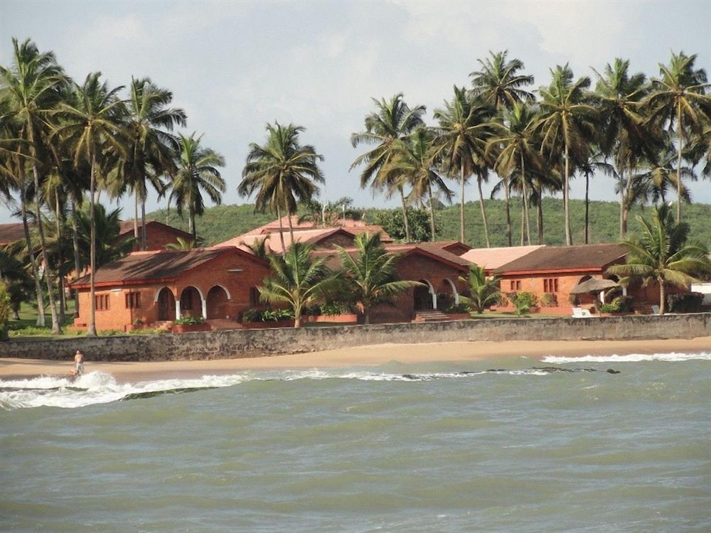 COCONUT GROVE BEACH RESORT 57/66