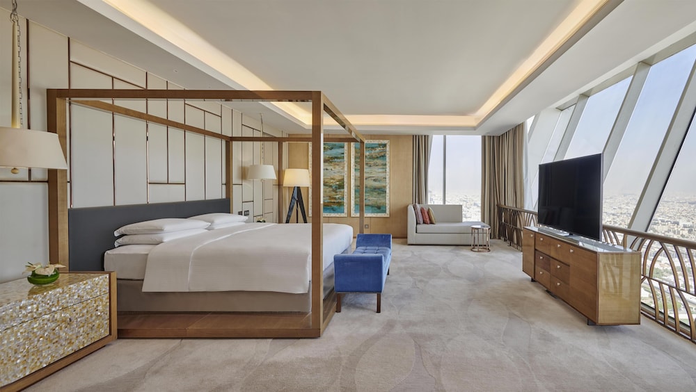 حياة ريجينسي(Hyatt Regency Riyadh Olaya) 24/75
