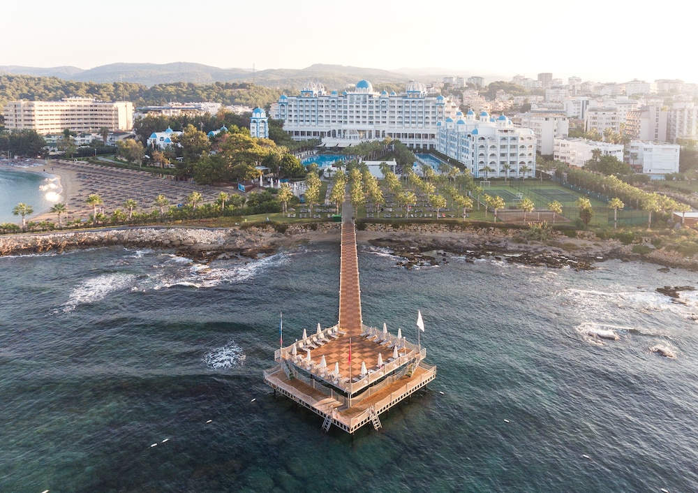 Rubi Platinum Spa Resort and Suites 67/72