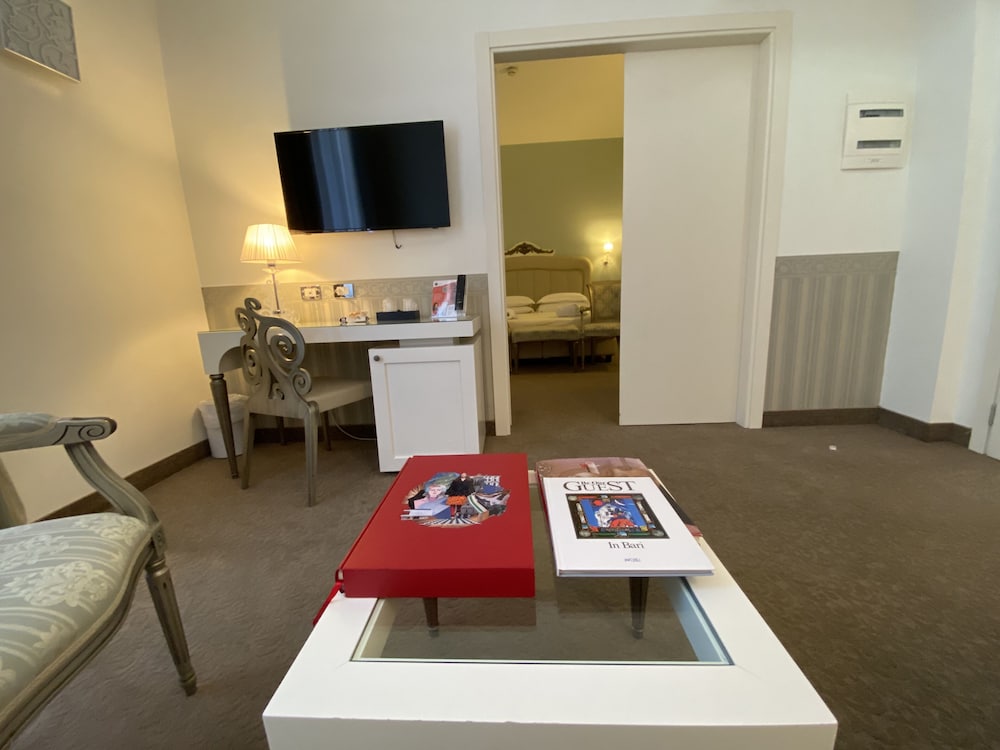JR Hotels Oriente Bari 40/56