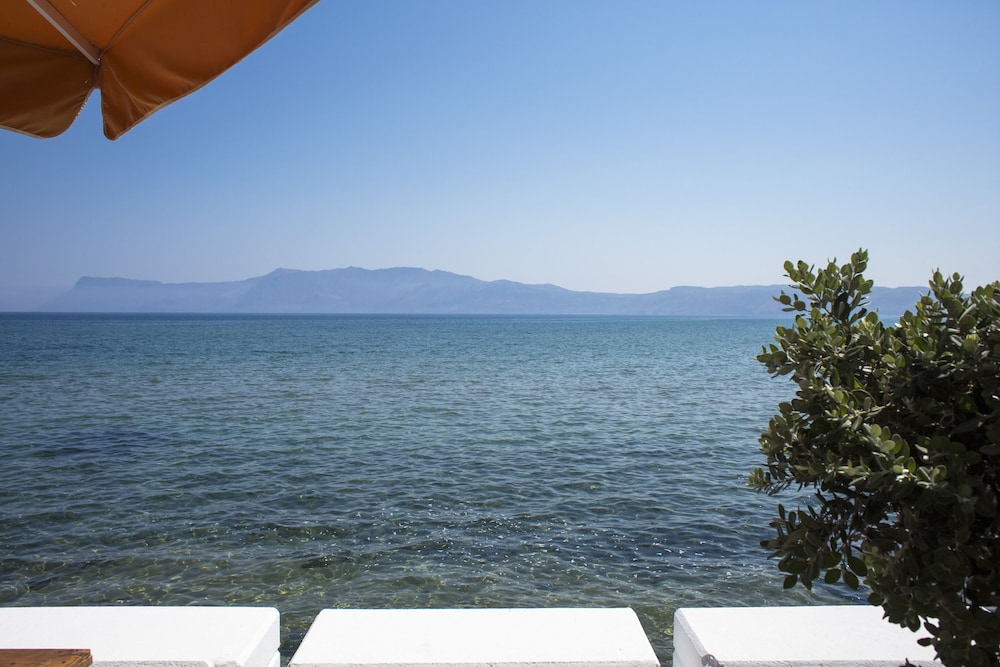 Kissamia Rooms 52/63