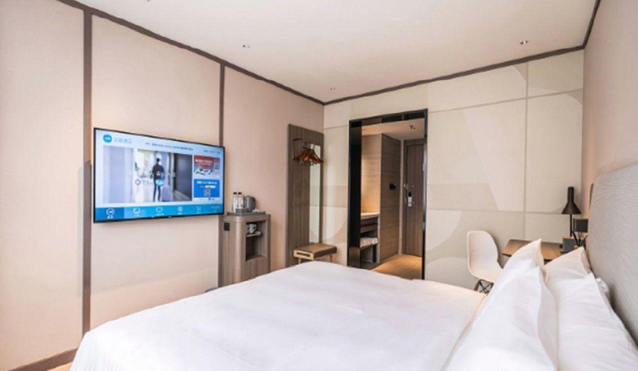 Superior, Queen Bed