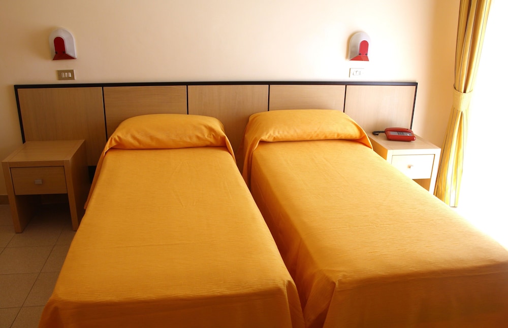 Hotel Cristalda 15/30