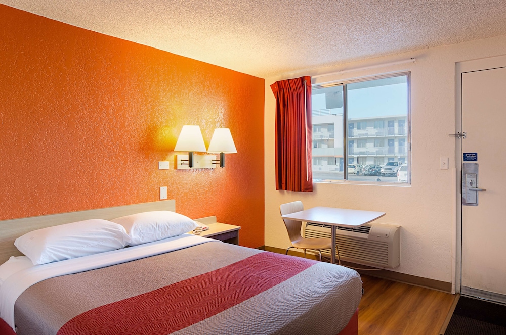 Motel6 Denver, CO – Downtown 22/58