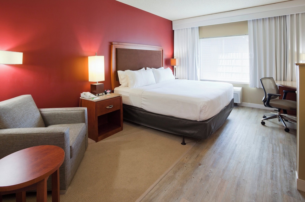 Holiday Inn Hotel Suites Maple Grove Nw Mpls Arbor Lks 23/76