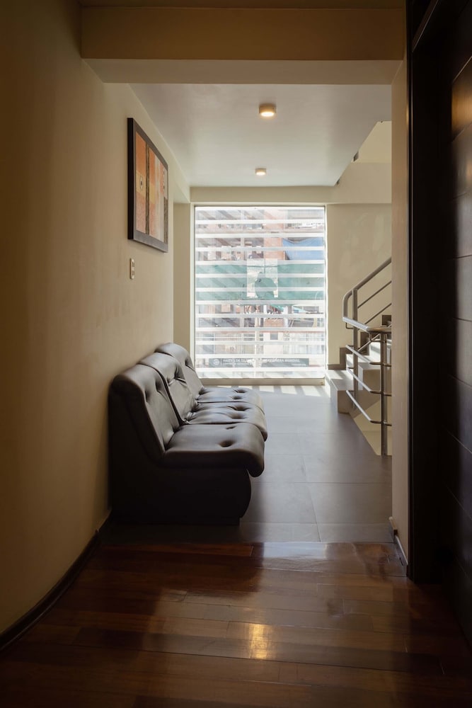 Group House Apart Hotel 25/50