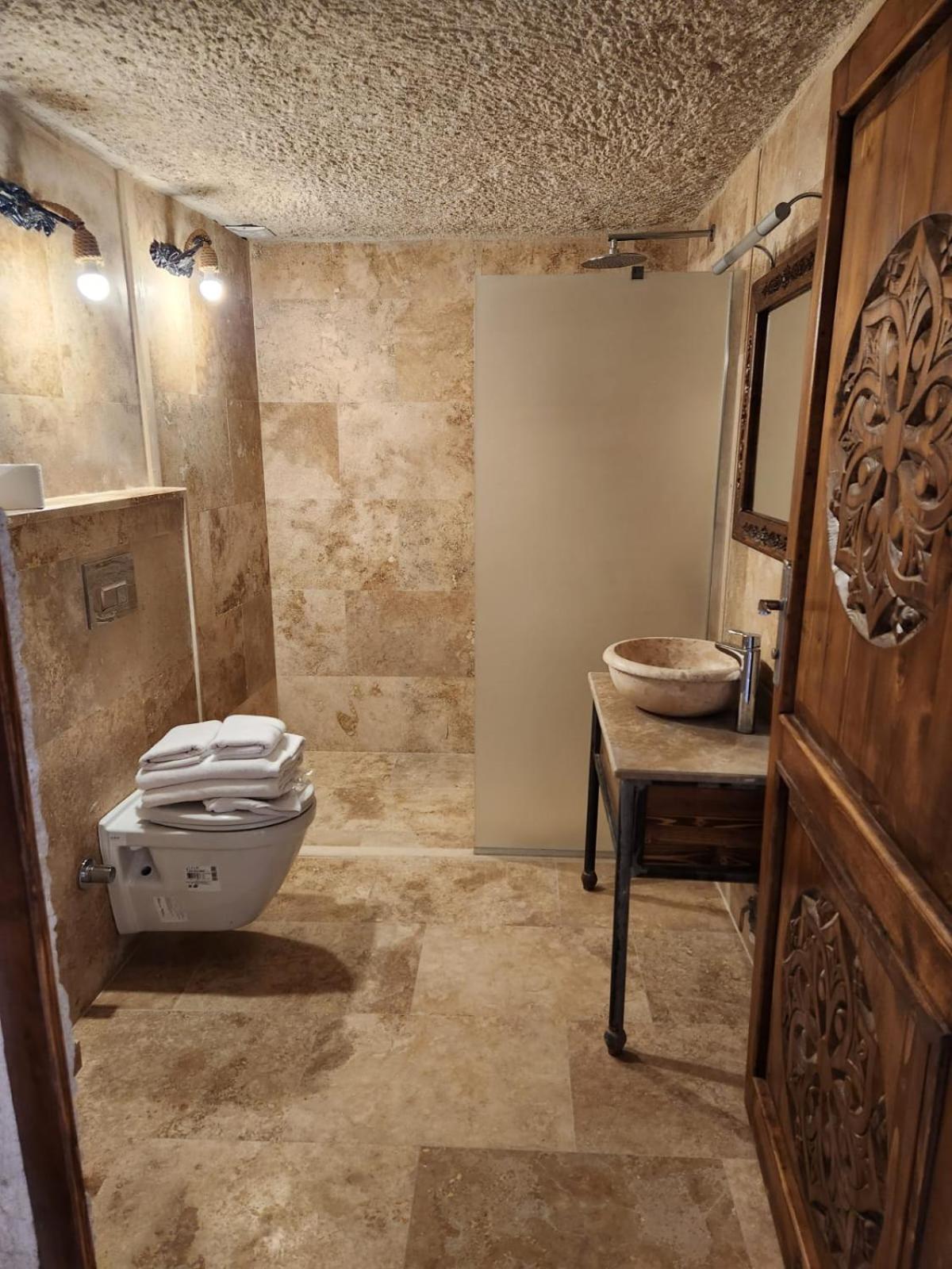 Suite, Queen Bed